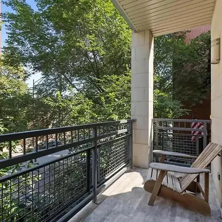 Apartment Pool Table Free Parking Sleeps 8 *