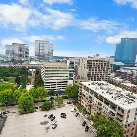 Luxury 1br Michigan Near Mccormick Parking Chicago