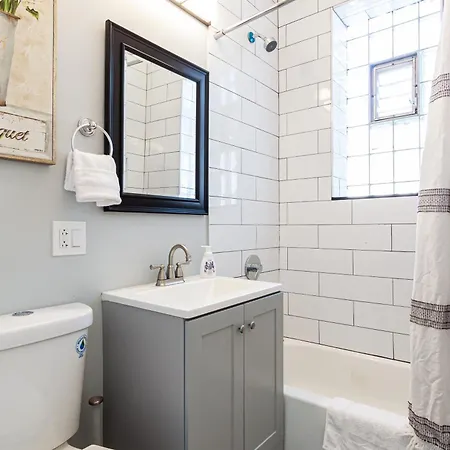 Bucktown Loft - 2 Bedroom 1 Bathrom Apartment Chicago