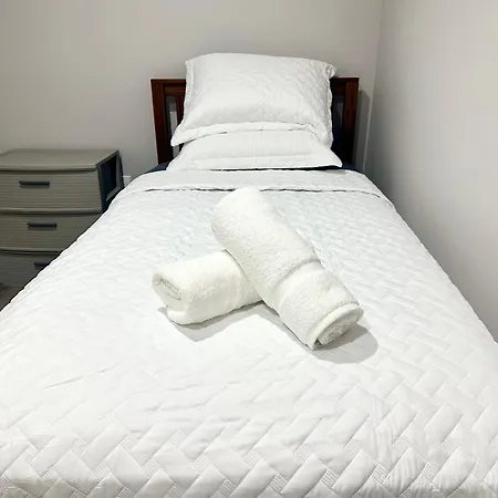 Super Amazing Place To Near Downtown! Free Parking * Chicago