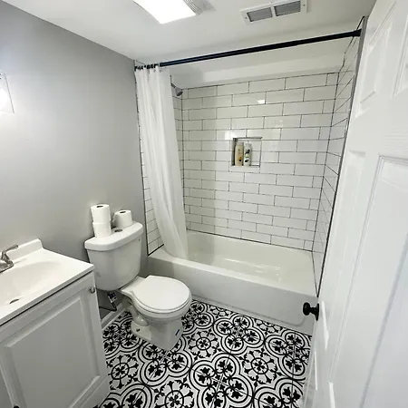 Homestay Super Amazing Place To Near Downtown! Free Parking