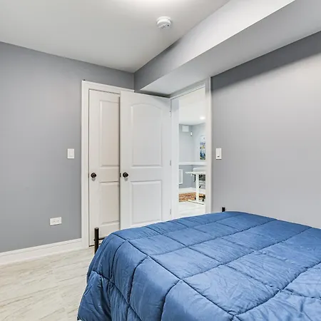 1 Mi To Garfield Park Conservatory Modern Apt! Apartment *