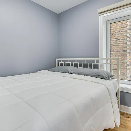 1 Mi To Garfield Park Conservatory Modern Apt! *