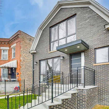 1 Mi To Garfield Park Conservatory Modern Apt! Chicago
