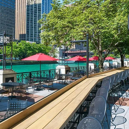 Hotel Sheraton Grand Riverwalk 4*