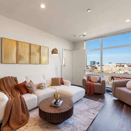 Luxury 2bd-2ba View-gym-rooftop *