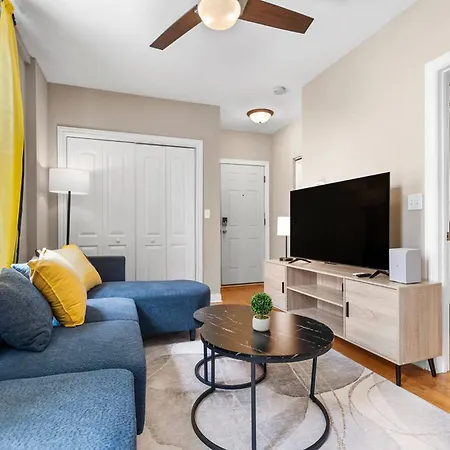 Apartment The Bucklogan Nest | Sleeps 6 | Walk To Blue Line Chicago
