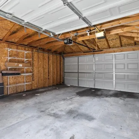 Spacious In Awesome With Wifi, Ac
