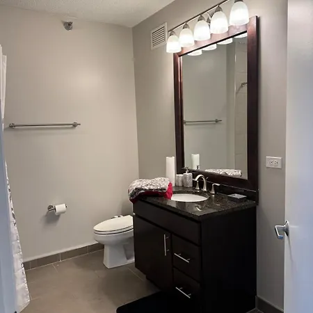 Live Like A King In * Chicago