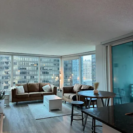 Apartment Live Like A King In *