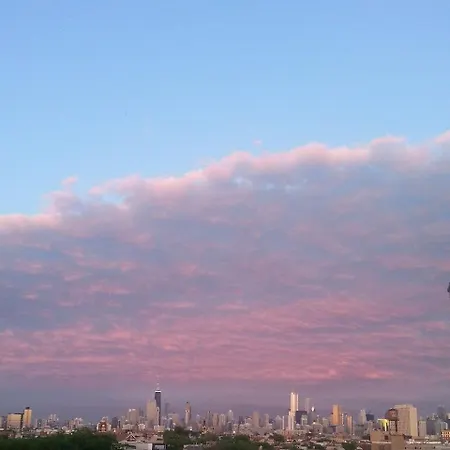 Amazing Penthouse Skyline Views! Holiday home