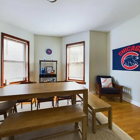 Apartment Cubs Clubhouse Retreat