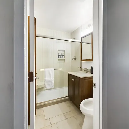Cubs Clubhouse Retreat Apartment *