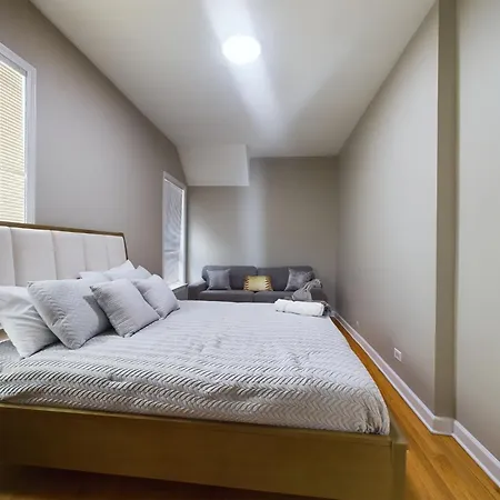 Cubs Clubhouse Retreat Apartment *