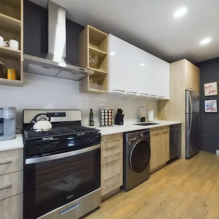 Speakeasy Serenity Retreat Apartment *