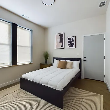 Zen Escape-chicago's Urban Oasis Holiday home *