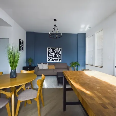 Holiday home Zen Escape-chicago's Urban Oasis Chicago