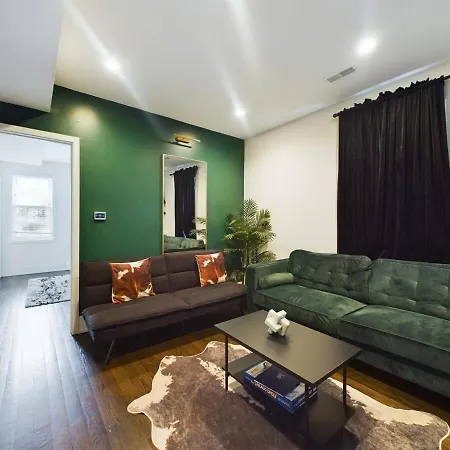 The Retreat Just 10 Mins From Bulls Arena *