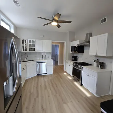 Trendy Loft In Southport * Chicago