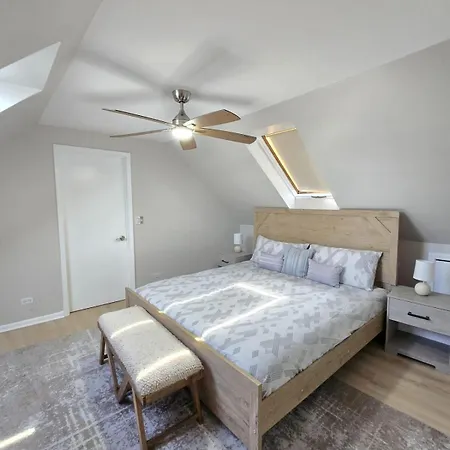 Apartment Trendy Loft In Southport