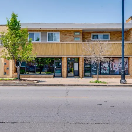 Apartment 5 Mi To Midway: Walkable *