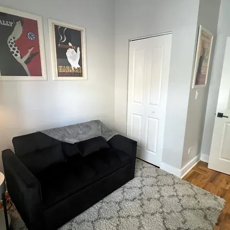 Apartment La Casa Negra A Beautiful 3bed 2bath Chicago