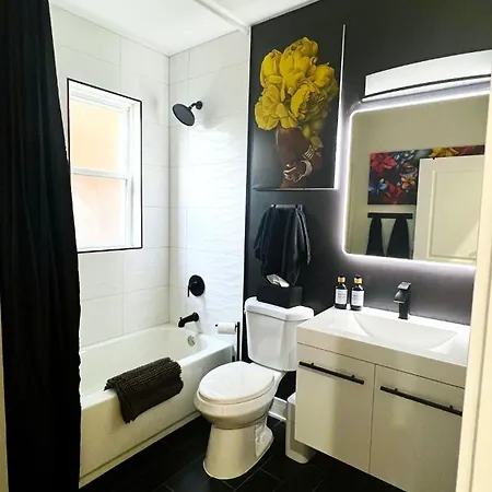 Apartment La Casa Negra A Beautiful 3bed 2bath *