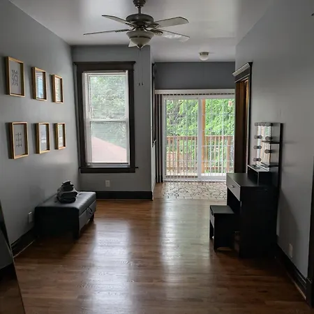 2bd 2ba W Office Near Obama Library & Museums * Chicago