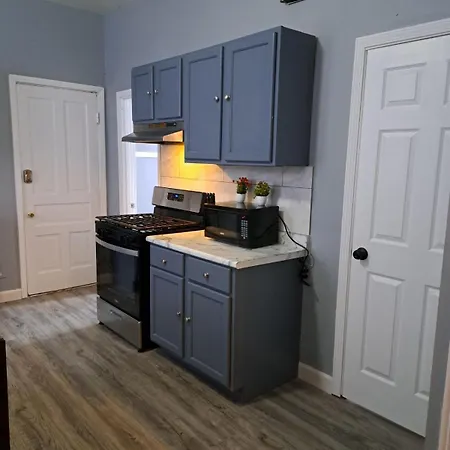 Cosy 2 Bedroom 1bath In Roscoe Village Close To Wrigley