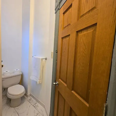 424 Hostel *