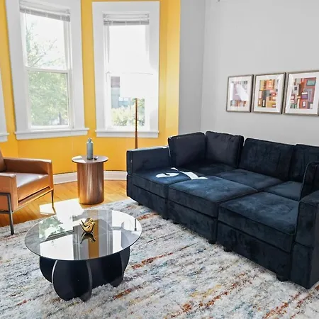 Apartment Modern 4br Unit With Free Parking Near Of Illinois And Medical District