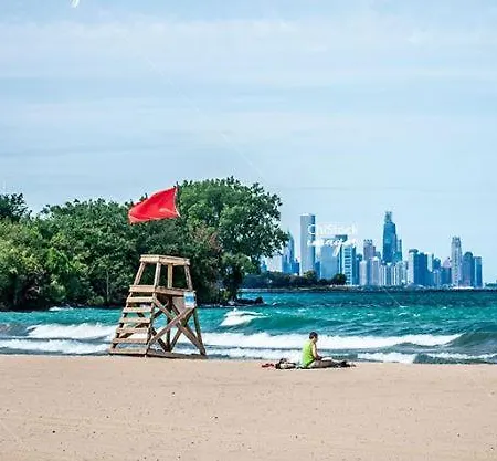 Apartment 3 Level 10 Min To The Beach, Near Downtown