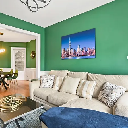 Holiday home Wrigley 4br Home, Sleeps 10 Chicago