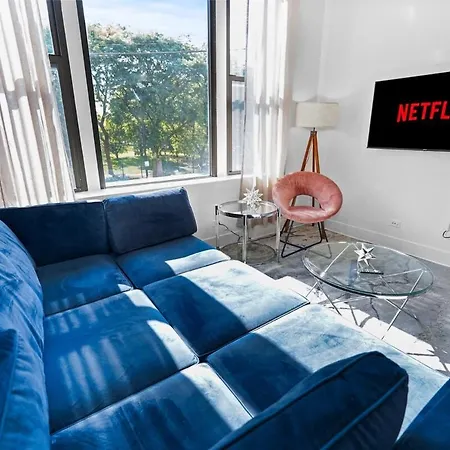Apartment Spacious 420 Friendly 3br Retreat Near Mccormick Place And Soldier Field