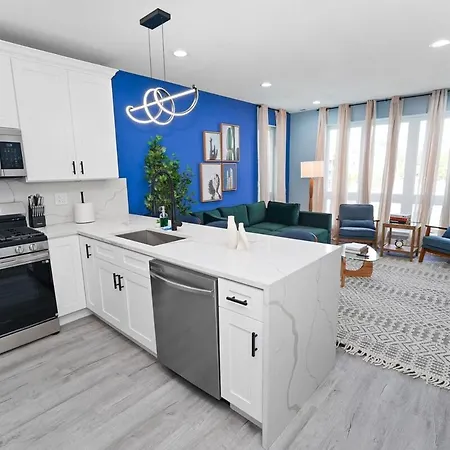 Spacious 3br Near Downtown, Of Illinois & Medical District * Chicago