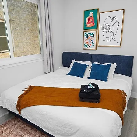 Cozy 3br Retreat Sleeps 8 With Free Parking Near Of Illinois Chicago, Medical District & West Loop * Chicago