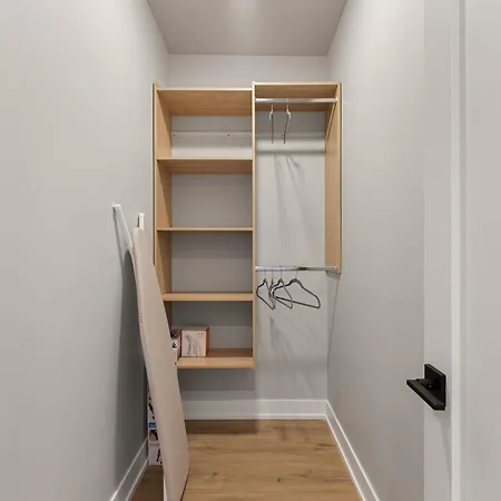 Bright 2bed 2bath In Brand New Pilsen Development Apartment *