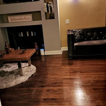 Gorgeous, Centrally Located, 420-friendly Duplex With Jetted Tub