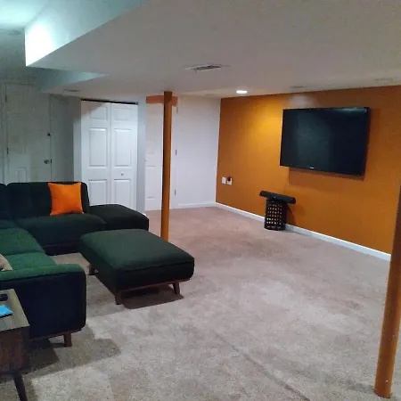 Gorgeous, Centrally Located, 420-friendly Duplex With Jetted Tub * Chicago