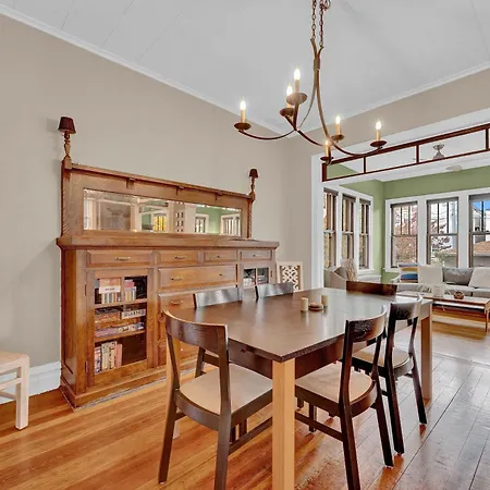 Holiday home Charming 3bd In Vibrant Andersonville