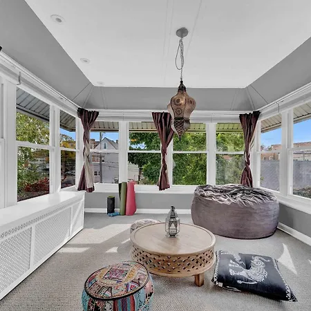 Charming 3bd In Vibrant Andersonville Chicago