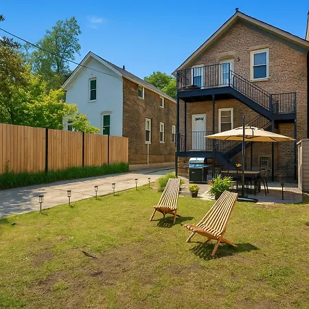 Newly Updated Vintage 6 Bedroom Single Family Home Chicago