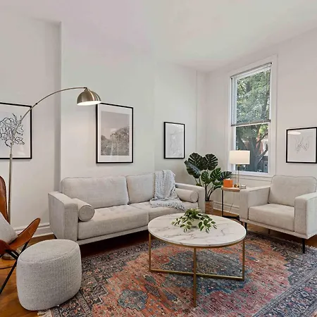 Newly Updated Vintage 6 Bedroom Single Family Home Chicago