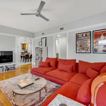 Steps To The Lakefront! Uptown Beauty Is Everything Need For A Perfect Getaway