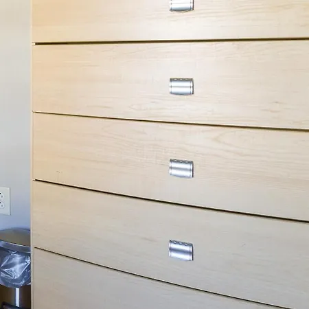 Apartment Hermosa House - Peaceful Quiet 3br, Free Street Parking, Solar Powered, By Logan Square Chicago
