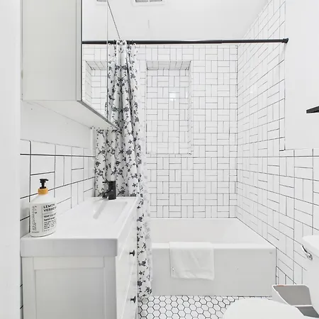 Apartment Modern 2br With Patio & Cozy Space Chicago