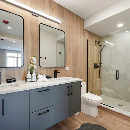 Modern 2br2ba Free Parking And Balcony Apartment