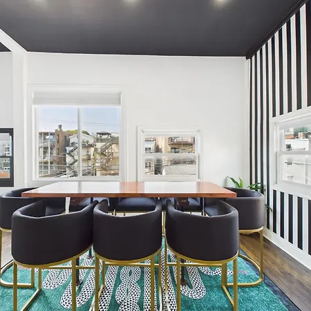 Wrigleyville Gem With Hidden Bar & Vintage Charm *