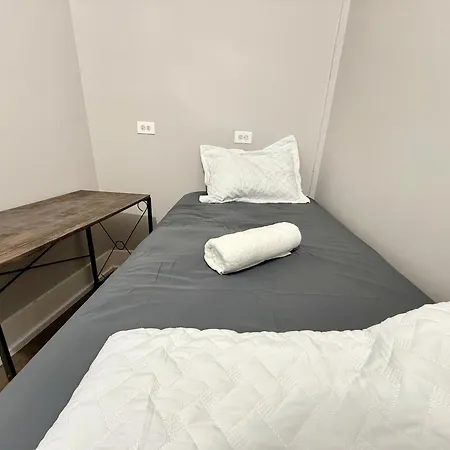 Beautiful Near Downtwon - Free Parking! Homestay Chicago