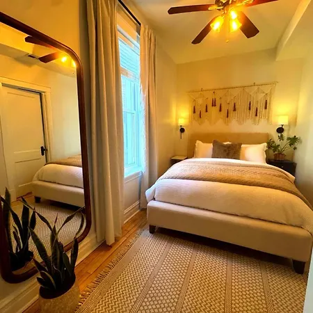 Stunning 3 Bedrooms 2 Bathrooms Getaway Chicago! Apartment *